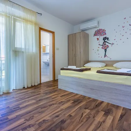 Tustonjic 3* Novi Vinodolski