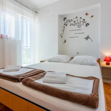 Tustonjic Pensjonat Novi Vinodolski