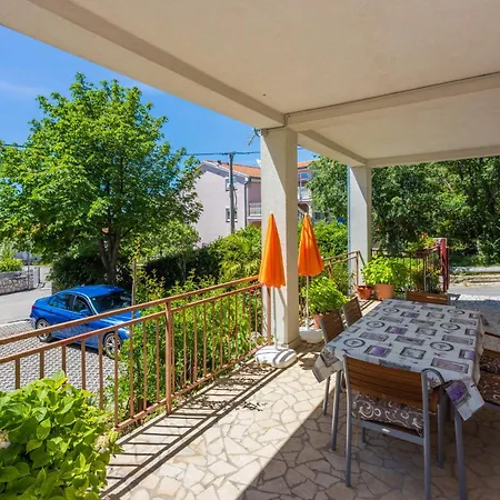 Tustonjic Pensjonat 3*