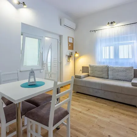 Tustonjic 4* Novi Vinodolski