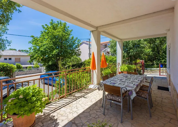 Tustonjic בית הארחה