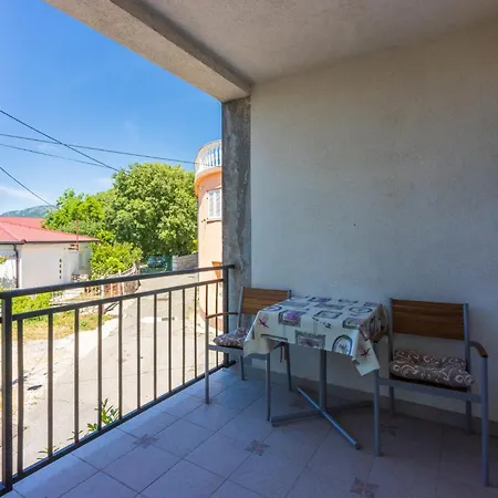 Tustonjic Нови-Винодолски