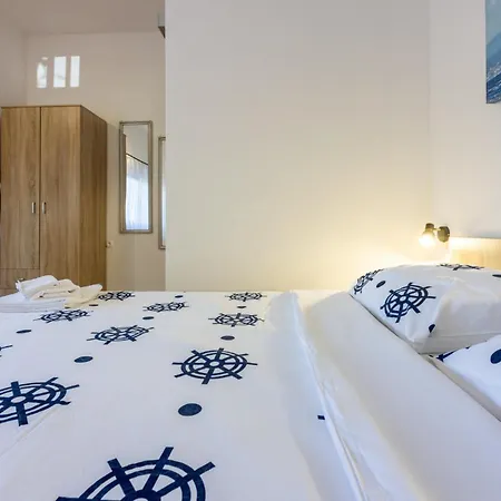 Гостевой дом Tustonjic 4*