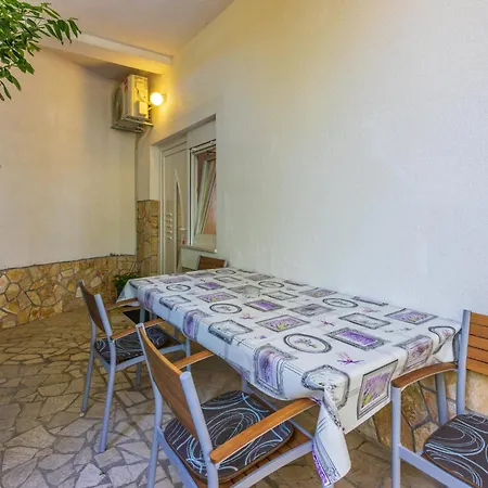 Гостевой дом Tustonjic Нови-Винодолски