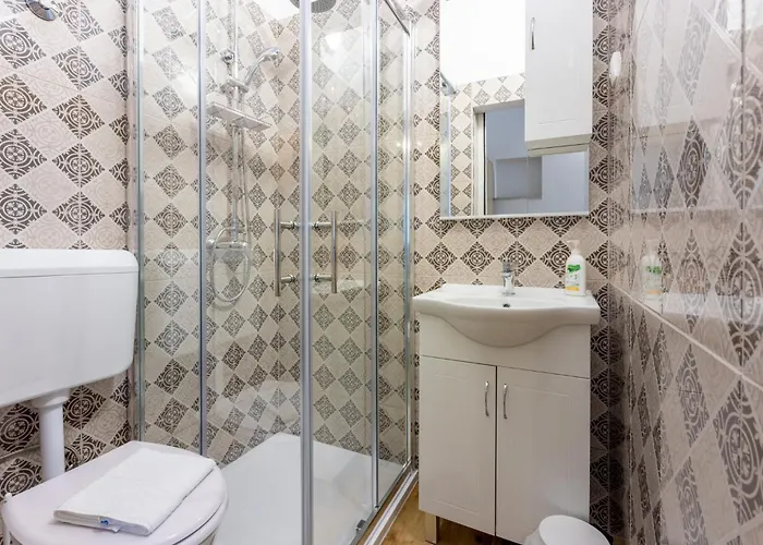 Tustonjic 诺维·维诺多尔斯基